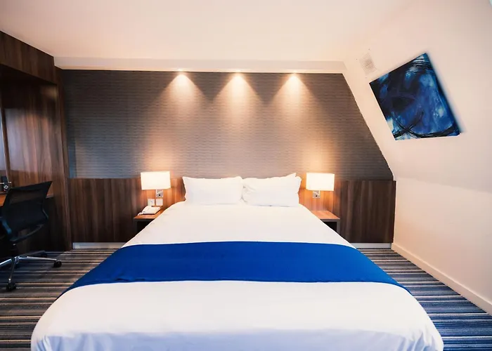 Holiday Inn Express Lille Centre By Ihg